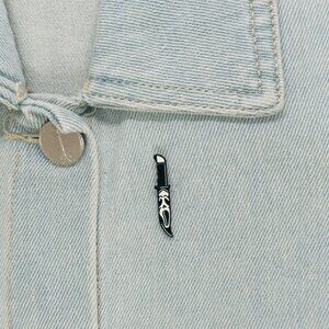 ☀️Punk Knife Design Brooch Pin Horror Halloween Style Comic PinS Black White NEW